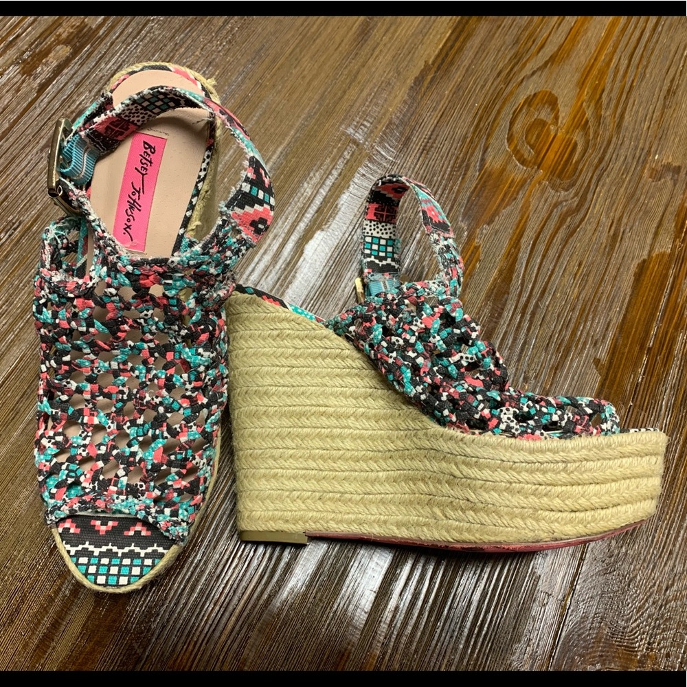 Betsey Johnson "Beckeyy" - 5.5" Wedges - Aztec Print - Women's Size 8 (NWT)
